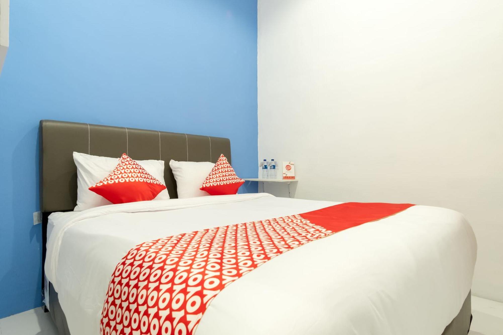 Super Oyo 839 Royal Guest House Medan Exterior foto