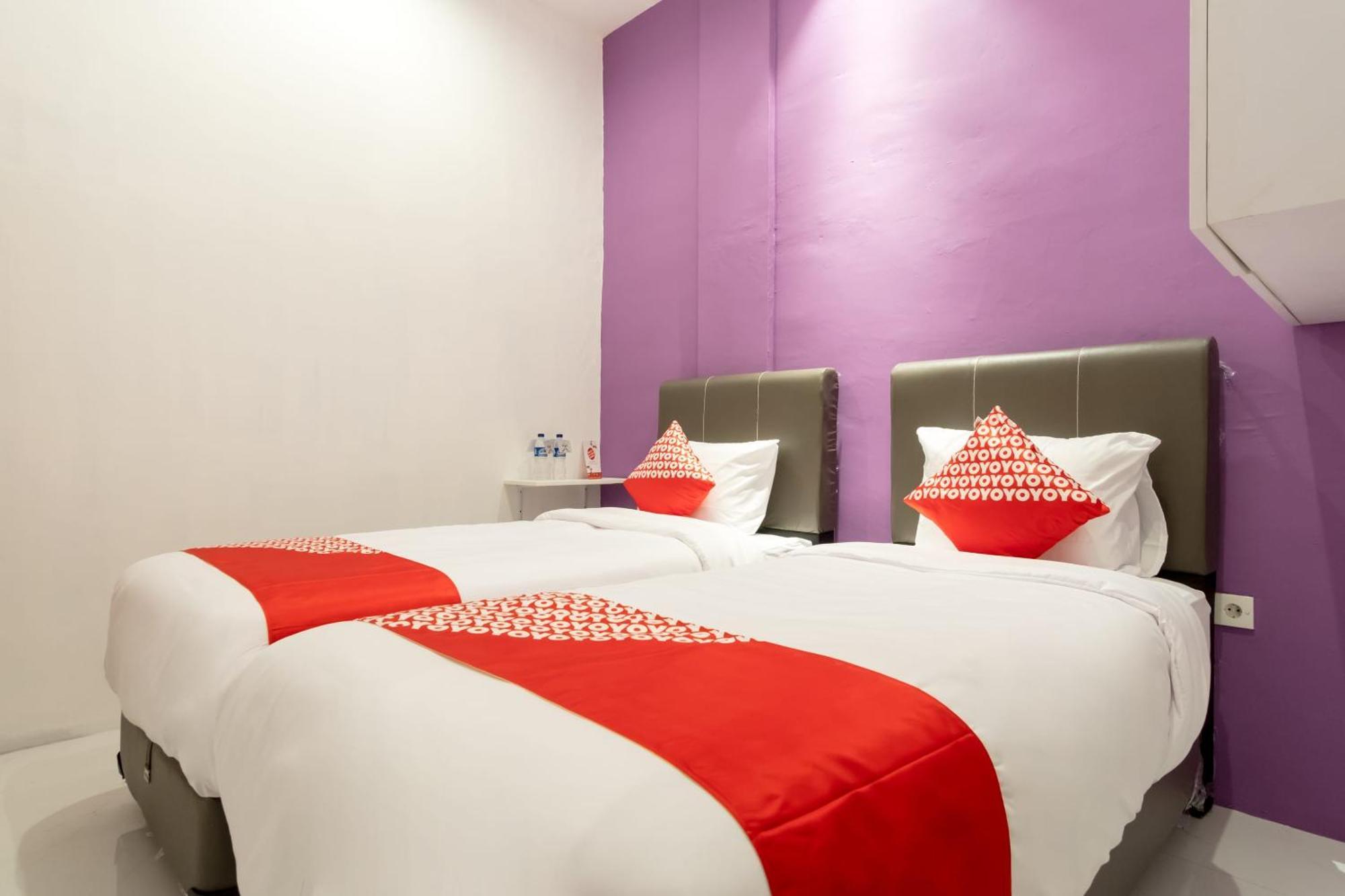 Super Oyo 839 Royal Guest House Medan Exterior foto